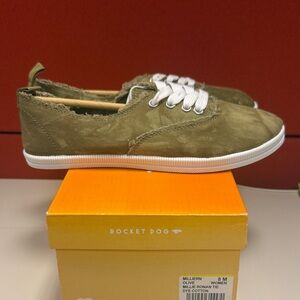 Rocket Dog Olive Green Canvas Girls' Lace-Up Sneakers